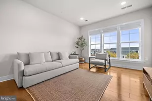 250 Decoverly Dr, Gaithersburg, MD 20878 - Photo 14