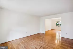 18518 Gingerbread Ln, Gaithersburg, MD 20877 - Photo 16