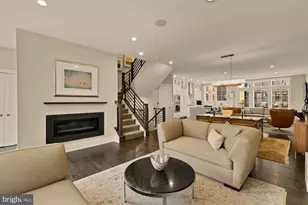 3685 Chevy Chase Lake Dr, Chevy Chase, MD 20815 - Photo 8