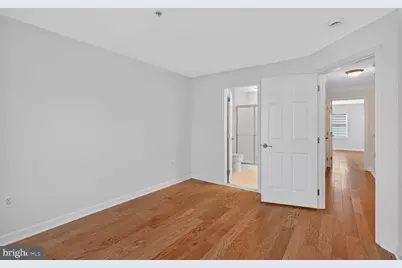 801 Pleasant Drive #80123, Rockville, MD 20850 - Photo 10