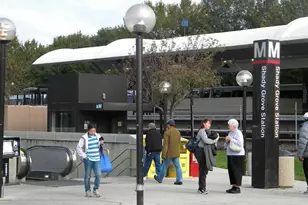 801 Pleasant Dr, Rockville, MD 20850 - Photo 24