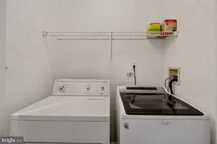 801 Pleasant Dr, Rockville, MD 20850 - Photo 12