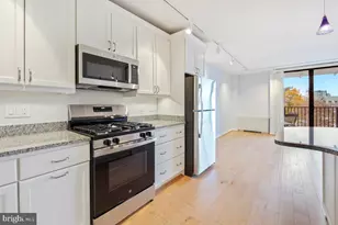 4242 East-West Hwy, Chevy Chase, MD 20815 - Photo 6