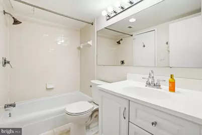 4242 East West Hwy #514, Chevy Chase, MD 20815 - Photo 8