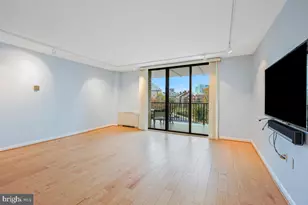 4242 East-West Hwy, Chevy Chase, MD 20815 - Photo 22