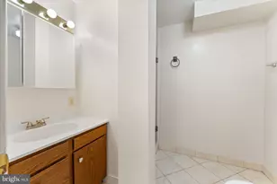 9 Snug Hill Ct, Potomac, MD 20854 - Photo 44