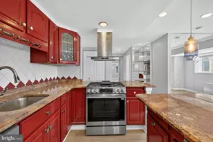 10320 Westlake Dr, Bethesda, MD 20817 - Photo 2