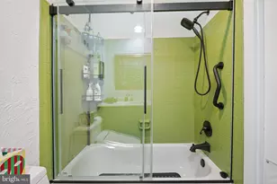 5233 King Charles Way, Bethesda, MD 20814 - Photo 26