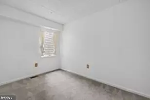 18303 Leman Lake Dr, Olney, MD 20832 - Photo 14