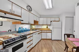 15115 Interlachen Dr, Silver Spring, MD 20906 - Photo 16