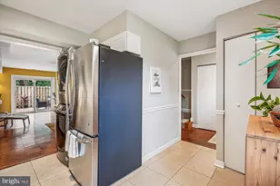 692 Azalea Dr, Rockville, MD 20850 - Photo 10