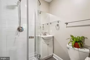 692 Azalea Dr, Rockville, MD 20850 - Photo 16