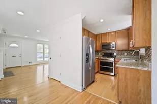 10213 Duvawn Pl, Silver Spring, MD 20902 - Photo 12