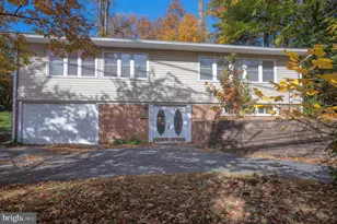 5715 Massachusetts, Bethesda, MD 20816 - Photo 4