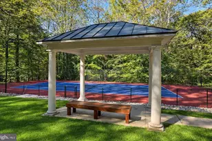 7003 Fawn Trail Ct, Bethesda, MD 20817 - Photo 28