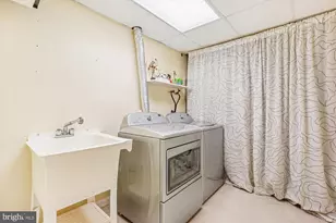 15630 Cliff Swallow Way, Rockville, MD 20853 - Photo 22