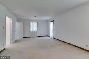 9201 Harrington Dr, Potomac, MD 20854 - Photo 18