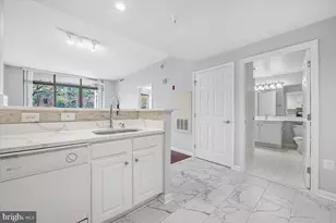 11710 Old Georgetown Rd, North Bethesda, MD 20852 - Photo 8