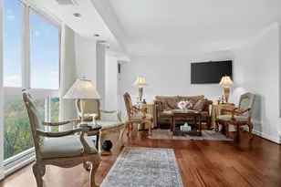 4601 N Park Ave, Chevy Chase, MD 20815 - Photo 2