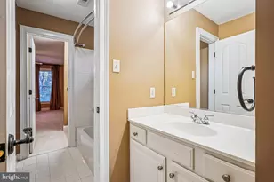 11033 Daybreak Ct, North Bethesda, MD 20852 - Photo 40