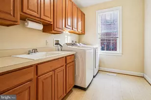 11033 Daybreak Ct, North Bethesda, MD 20852 - Photo 32