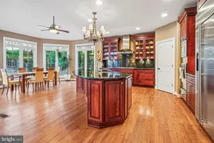 11033 Daybreak Ct, North Bethesda, MD 20852 - Photo 14