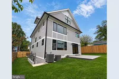 9909 Dickens Ave, Bethesda, MD 20814 - Photo 4