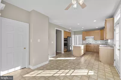 17800 Bromfield Place, Germantown, MD 20874 - Photo 20