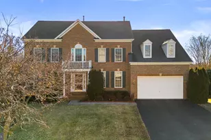 17800 Bromfield Pl, Germantown, MD 20874 - Photo 2