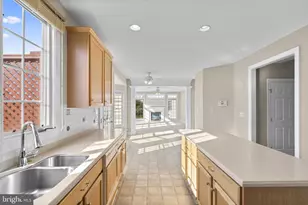 17800 Bromfield Pl, Germantown, MD 20874 - Photo 14