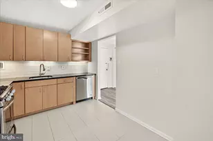 118 Monroe St, Rockville, MD 20850 - Photo 4