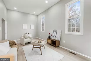 554 Monet Dr, Rockville, MD 20850 - Photo 12