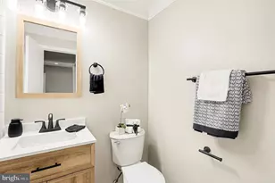 554 Monet Dr, Rockville, MD 20850 - Photo 18