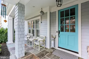 5502 Roosevelt St, Bethesda, MD 20817 - Photo 2