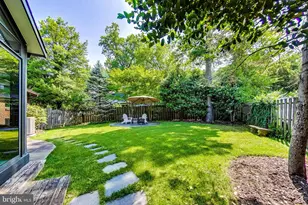 6515 E Halbert Rd, Bethesda, MD 20817 - Photo 40