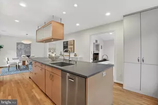 6104 Robinwood Rd, Bethesda, MD 20817 - Photo 12