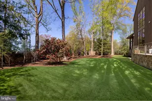 7027 Longwood Dr, Bethesda, MD 20817 - Photo 38