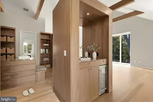 7027 Longwood Dr, Bethesda, MD 20817 - Photo 22