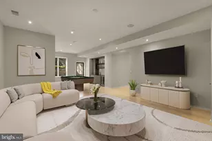 7027 Longwood Dr, Bethesda, MD 20817 - Photo 30