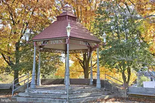 7918 Long Branch Pkwy, Takoma Park, MD 20912 - Photo 58