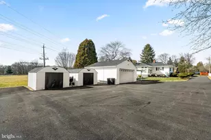 17509 Black Rock Rd, Germantown, MD 20874 - Photo 2