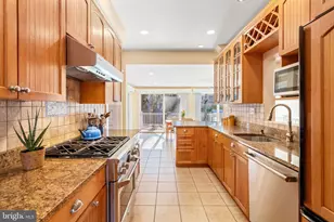 5612 Oak Pl, Bethesda, MD 20817 - Photo 20