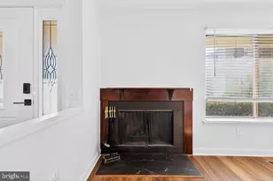 18515 Eagles Roost Dr, Germantown, MD 20874 - Photo 10