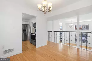 17636 Horizon Pl, Rockville, MD 20855 - Photo 1