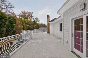 9715 Singleton Dr, Bethesda, MD 20817 - Photo 30