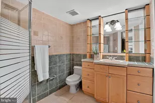 9715 Singleton Dr, Bethesda, MD 20817 - Photo 40