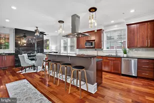 9715 Singleton Dr, Bethesda, MD 20817 - Photo 10