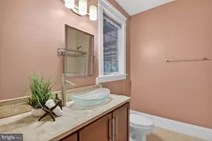 9715 Singleton Dr, Bethesda, MD 20817 - Photo 16