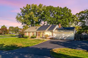 17945 Archwood Way, Olney, MD 20832 - Photo 2