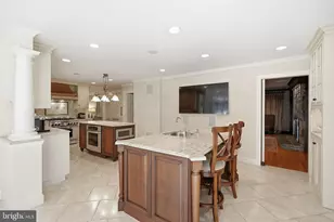 13004 N Commons Way, Rockville, MD 20854 - Photo 10